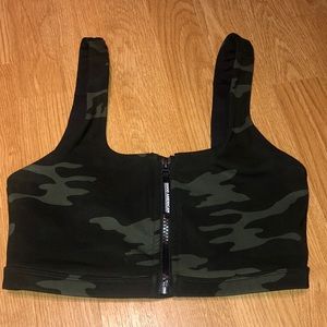 Good American Camo Sports Bra Size 1 Zip Front
